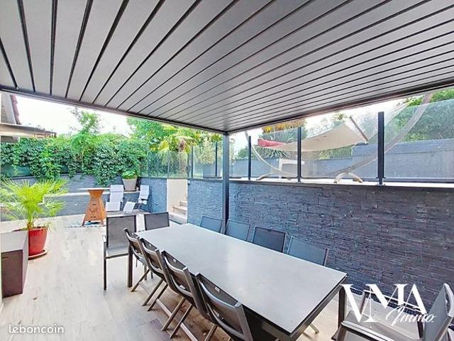 Maison 6 pièces 198 m²