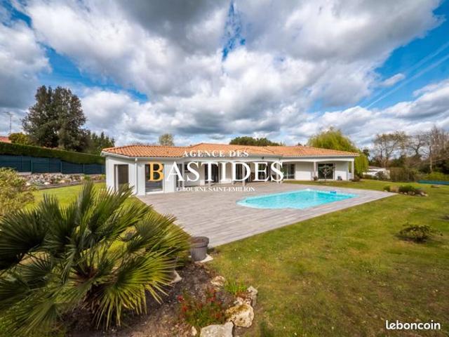 Maison 6 pièces 198 m²