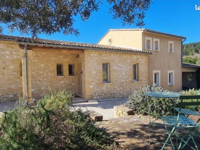 Maison 6 pièces 198 m²