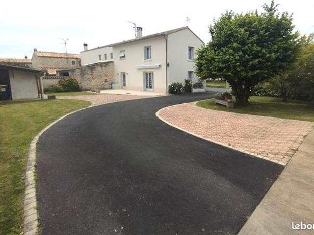 Maison 6 pièces 198 m²