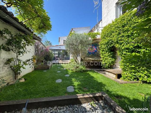 Maison 6 pièces 198 m²