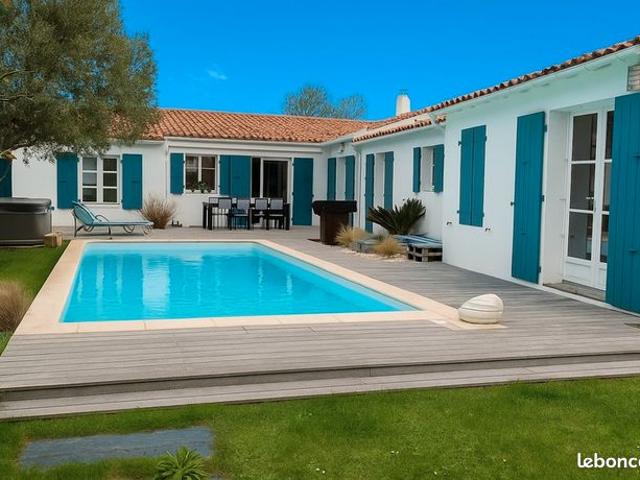 Maison 6 pièces 198 m²