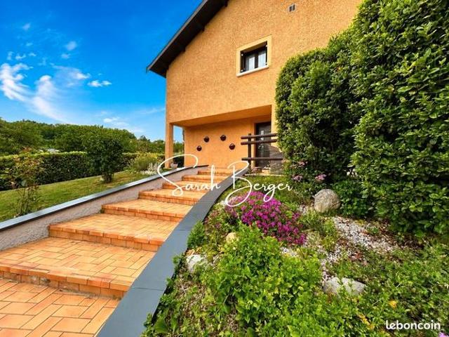 Maison 6 pièces 219 m²