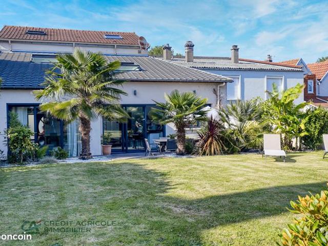 Maison 6 pièces 199 m²