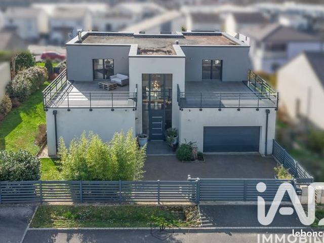 Maison 6 pièces 199 m²