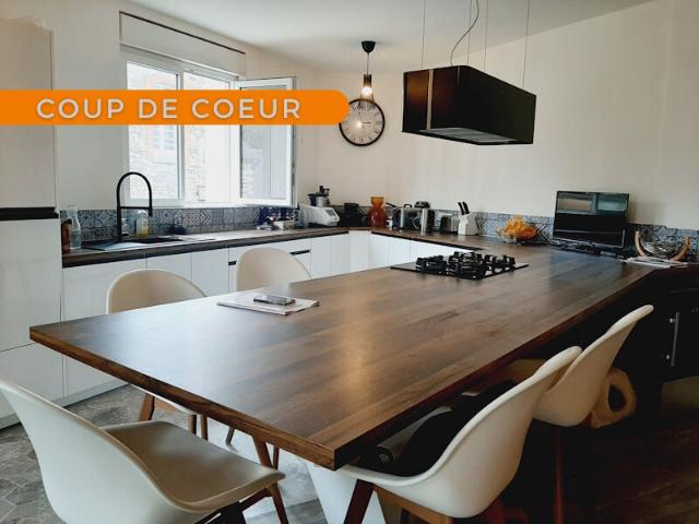 Maison 6 pièces 245 m²