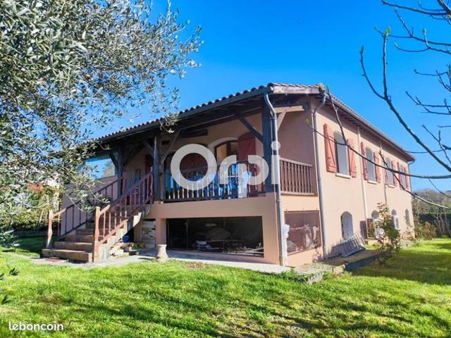 Maison 5 pièces 190 m²