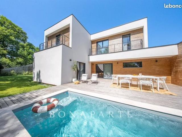 Maison 6 pièces 190 m²