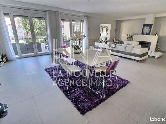 Maison 6 pièces 190 m²