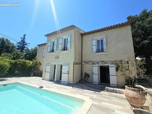 Maison 6 pièces 190 m²