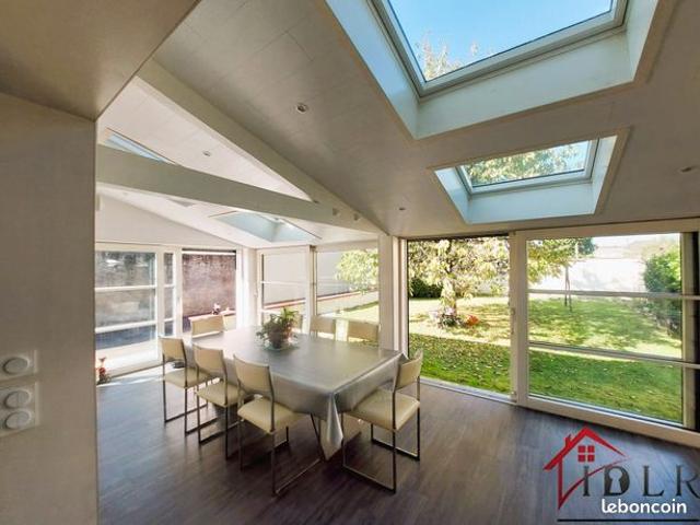 Maison 6 pièces 190 m²