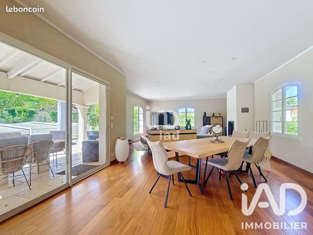Maison 6 pièces 190 m²