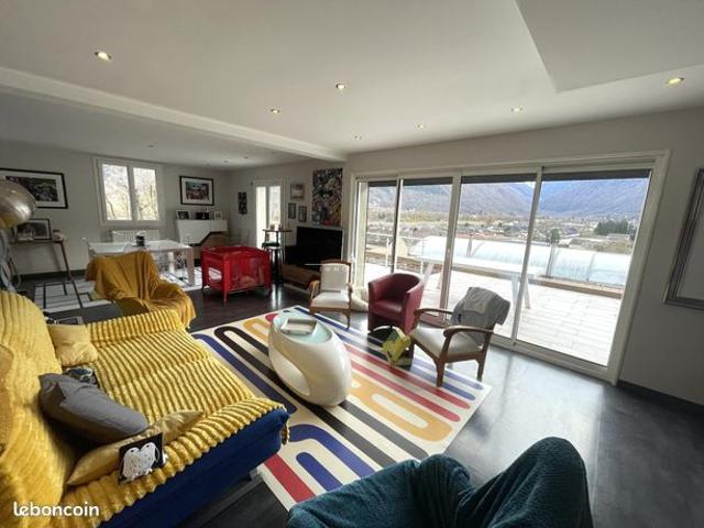 Maison 6 pièces 145 m²