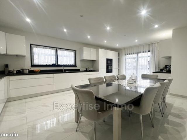 Maison 6 pièces 190 m²