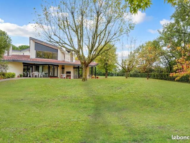 Maison 6 pièces 190 m²