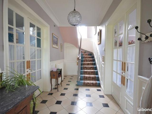 Maison 6 pièces 190 m²