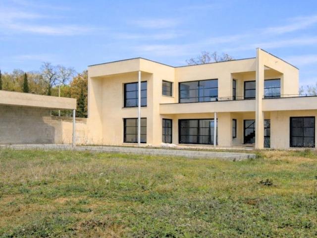 Maison 6 pièces 190 m²