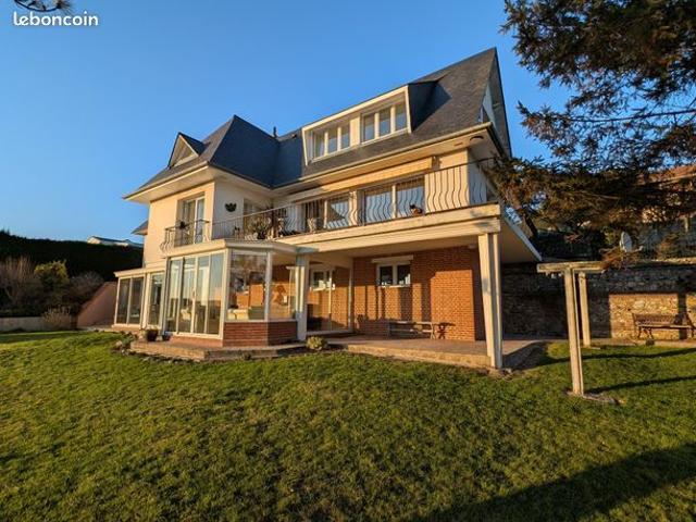 Maison 6 pièces 190 m²
