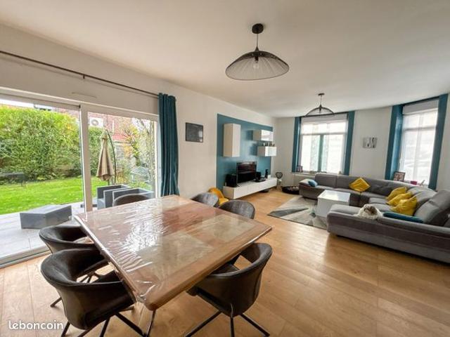 Maison 6 pièces 190 m²