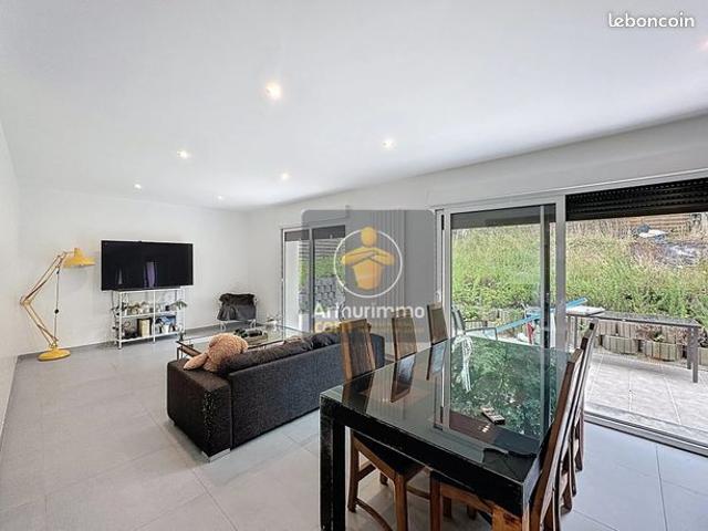 Maison 6 pièces 190 m²