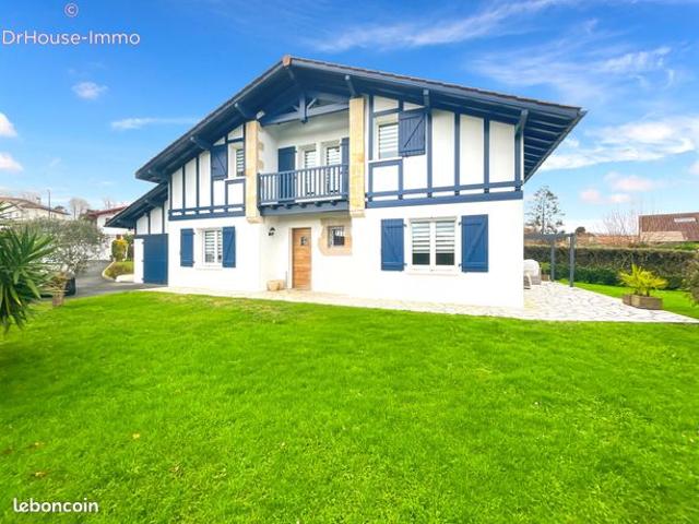 Maison 6 pièces 190 m²