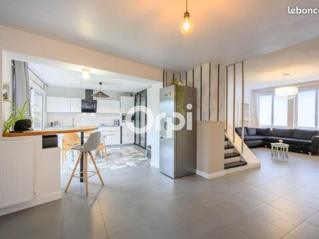 Maison 6 pièces 190 m²