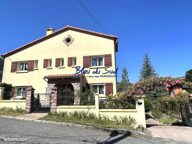 Maison 6 pièces 190 m²