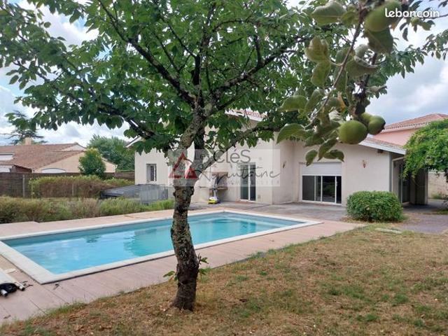 Maison 6 pièces 190 m²
