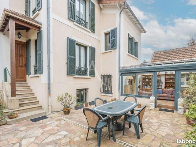 Maison 6 pièces 191 m²