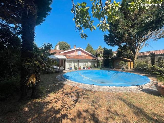 Maison 6 pièces 191 m²