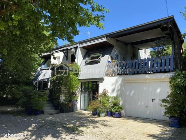 Maison 6 pièces 191 m²