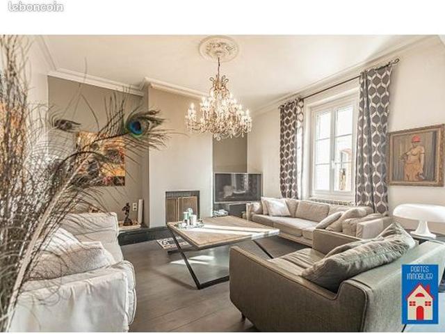 Maison 6 pièces 191 m²