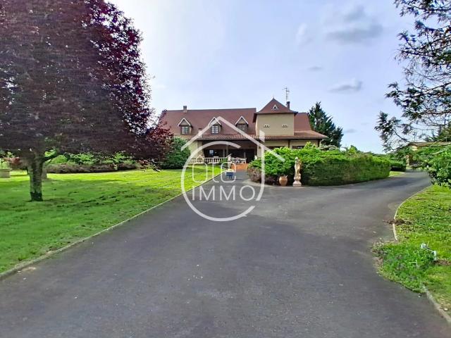 Maison 6 pièces 192 m²