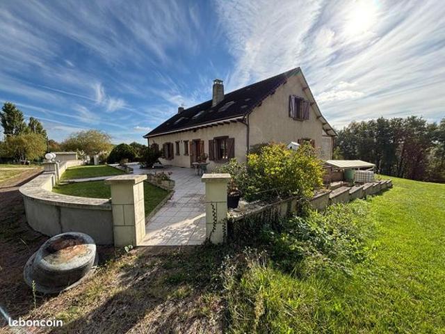 Maison 6 pièces 192 m²