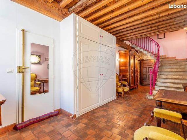 Maison 6 pièces 192 m²