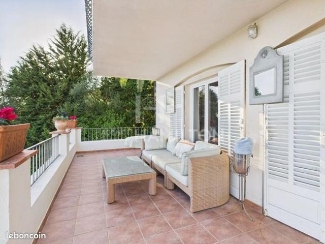 Villa 6 pièces 192 m²