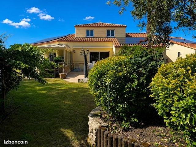 Maison 6 pièces 192 m²