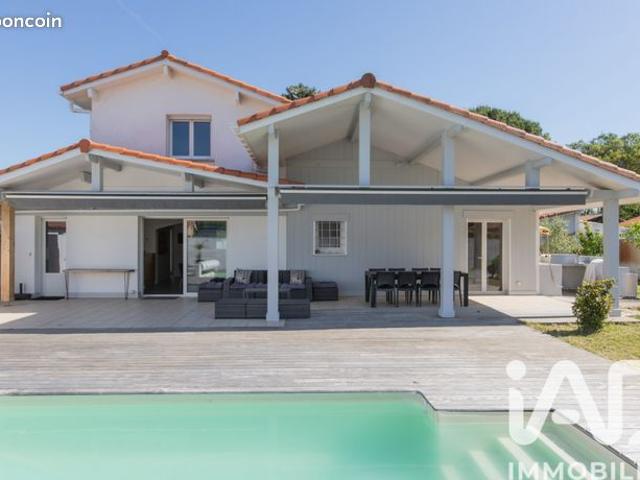 Maison 6 pièces 192 m²
