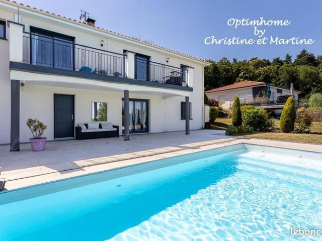 Maison 6 pièces 192 m²