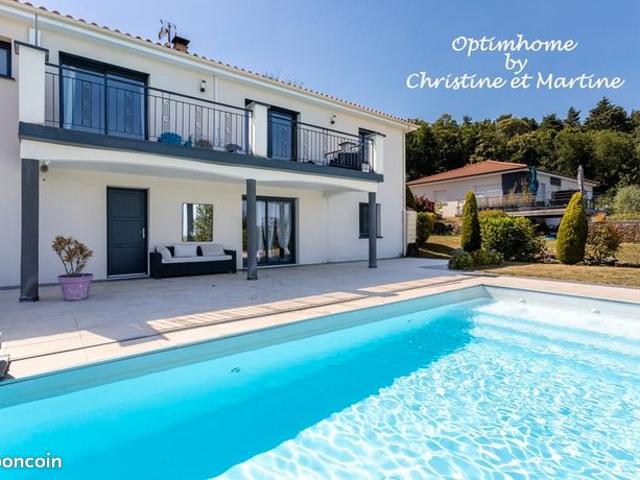 Maison 6 pièces 192 m²