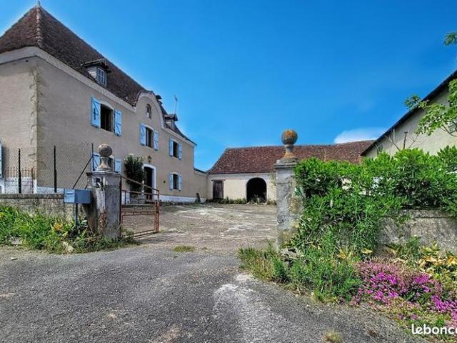 Maison 6 pièces 192 m²