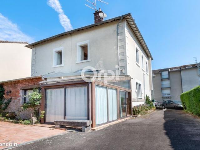 Maison 6 pièces 192 m²