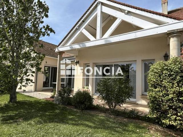 Maison 6 pièces 192 m²