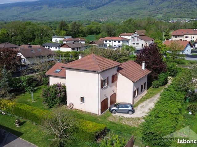 Maison 6 pièces 193 m²