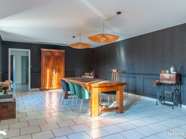 Maison 6 pièces 193 m²