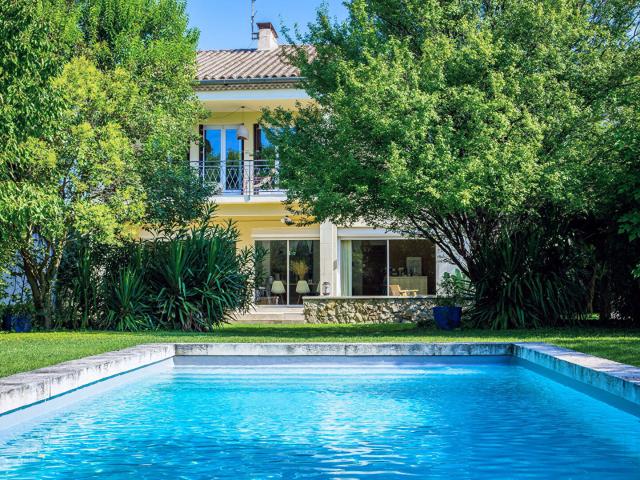 Maison 6 pièces 193 m²