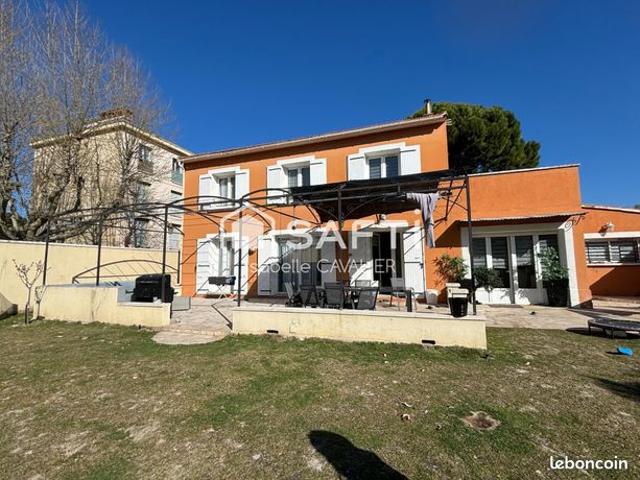 Maison 6 pièces 193 m²