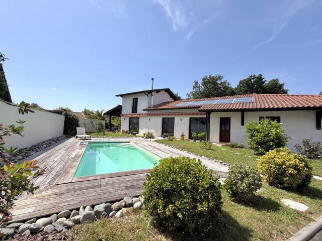 Maison 6 pièces 193 m²