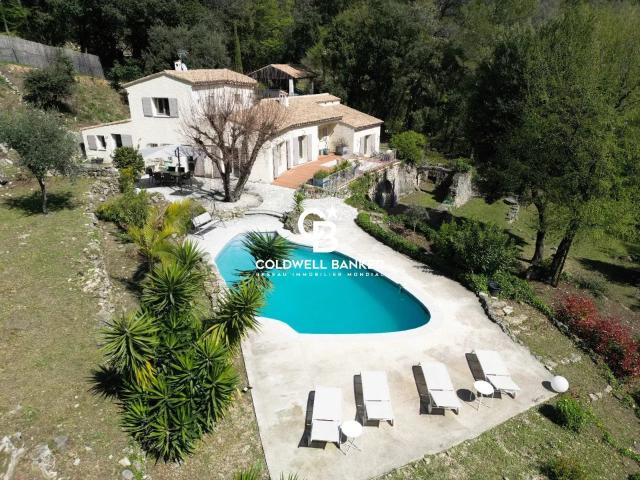 Maison 6 pièces 193 m²