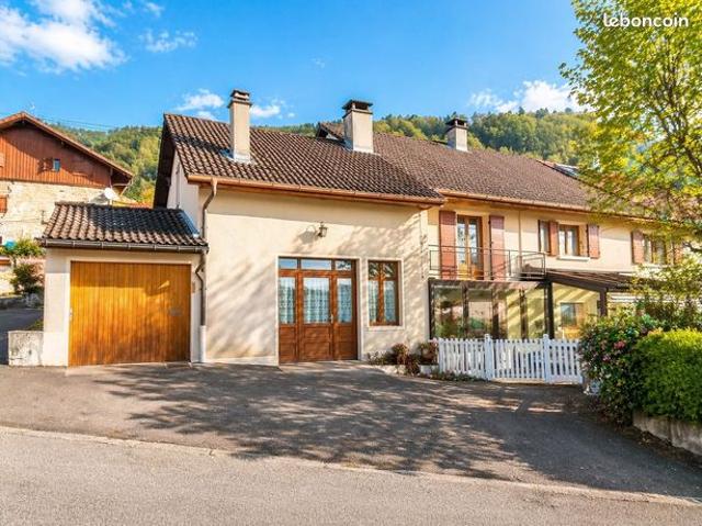 Maison 6 pièces 193 m²